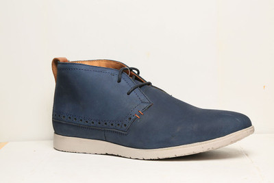 bata hush puppies boots