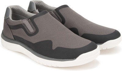 

Clarks Votta Free Grey Synthetic Casual For Men(Grey