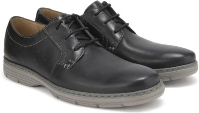

Clarks Watts Pace Black Leather Formal For Men(Black