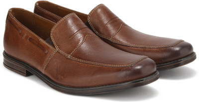 

Clarks Holmby Step Brown Leather Formal For Men(Tan