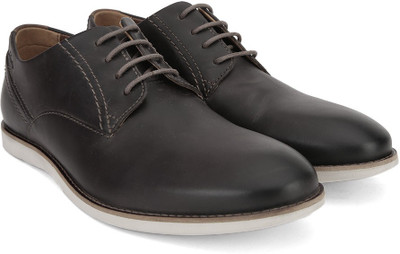 Clarks FRANSON PLAIN GREY LEATHER Lace Up For Men(Grey