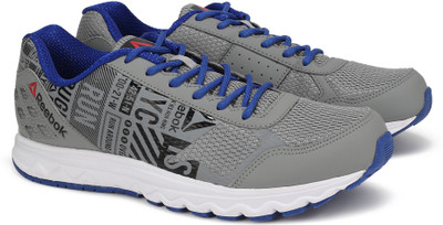 

REEBOK RUN VOYAGER Running Shoes For Men(Grey, Grey/black/rbk royal/wht