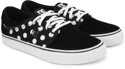 

DC TRASE TX J SHOE PEC Casual Sneakers For Women(Black, White
