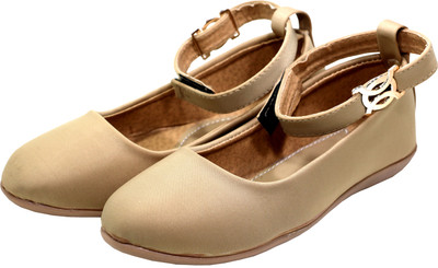 

StarYou Casuals For Women(Black, Cream