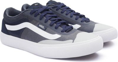 

Vans AV Rapidweld Pro Lite Sneakers For Men(Blue, Dress blues/white