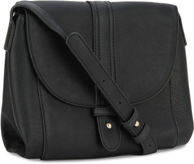 

Forever 21 Women Casual Black PU Sling Bag