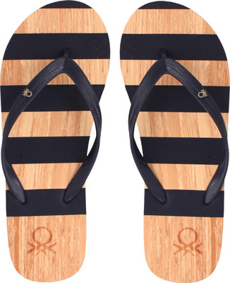

United Colors of Benetton Flip Flops, 901