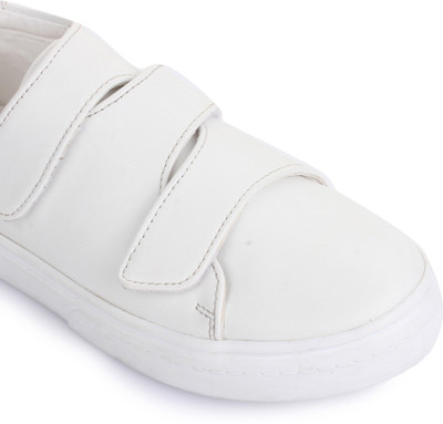 

Bruno Manetti Boys & Girls Velcro Sneakers(White