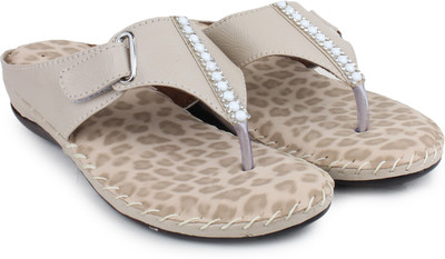 55 OFF on DOCTOR SOFT Women Beige Flats on Flipkart PaisaWapas