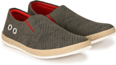

LAYASA Sneakers For Men(Grey, Gray