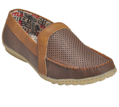 

Kolapuri Centre 5260 Casuals For Men(Brown