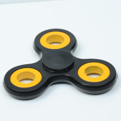 

Sagar Staked Wind Spinner(Black, Yellow)