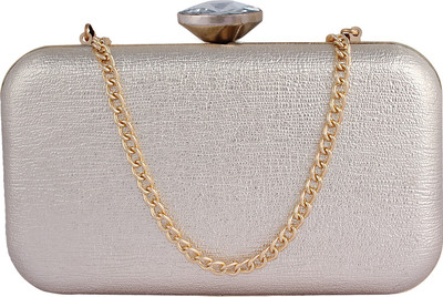 

Madame Exclusive Party Silver Clutch