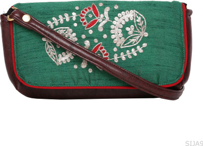 

Hepburnette Party Green Clutch