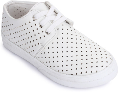 

Bruno Manetti Boys & Girls Lace Sneakers(White