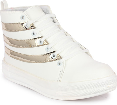 

Moonwalk Casuals For Women(White