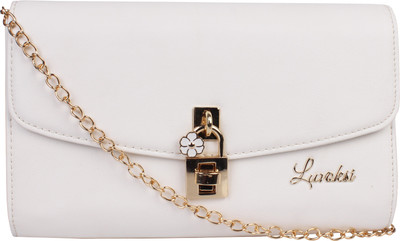 

Luvoksi Casual White Clutch