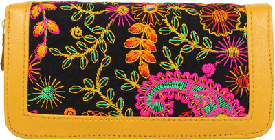 

Ayeshu Hand-held Bag(Black)