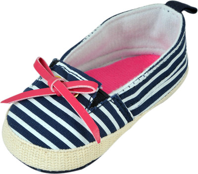 

Instabuyz Girls Slip on Casual Boots(Blue