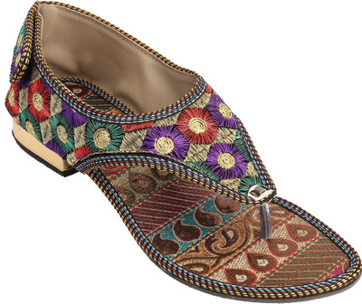 

Footrendz Women Multi Flats