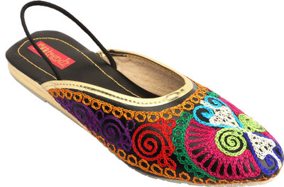 

Footrendz Women Multi Flats