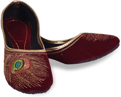 

ROAD STAG Jutis For Women(Maroon
