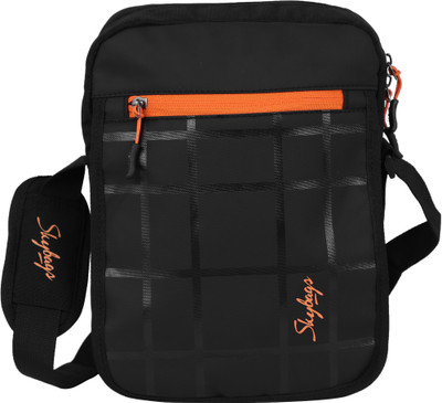 

Skybags Urban Excursion(Black)