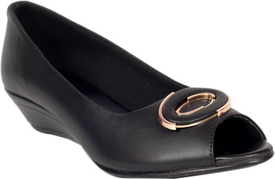 

Bora Bora Women Black Wedges