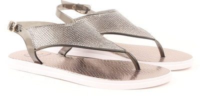 

Carlton London Women BLACK Flats