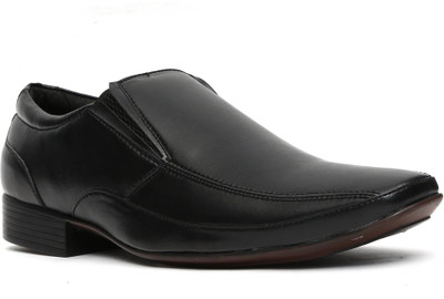 

NOHIDE Slip On For Men(Black
