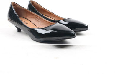 

Carlton London Casuals For Women(Black