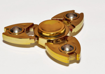 

Atarilights Three sided spinner | Gold Color | Fast bearing |(Gold)