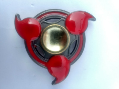 

xplor Unique Shaped Metal Fidget Hand Spinner(Red)