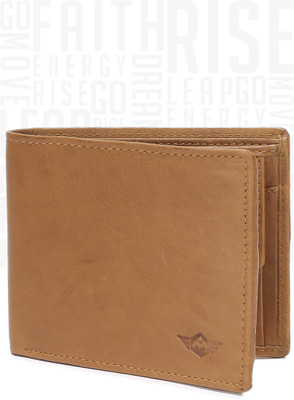 

Metronaut Men Casual Tan Genuine Leather Wallet(6 Card Slots)