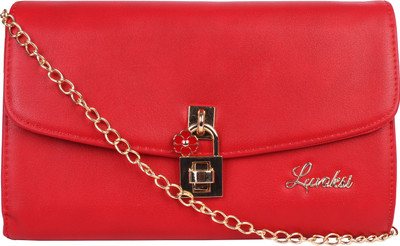

Luvoksi Casual Red Clutch