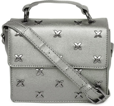 

Addons Satchel(Black)