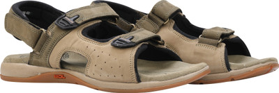 

Woodland Men OLIVE Casual
