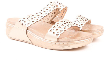 

Carlton London Women GOLD Wedges