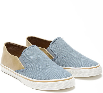 

United Colors of Benetton Casuals For Men(Blue, Sky blue