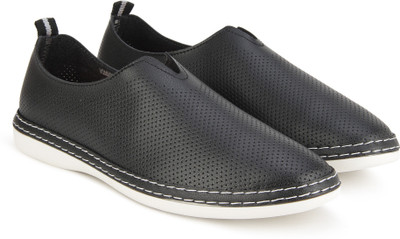 

V Dot Van Heusen Slip-on Sneakers For Men(Black
