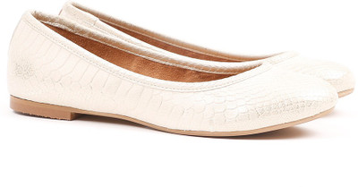 

Carlton London CLL-4091 Ballerina For Women(Beige, Gold/beige