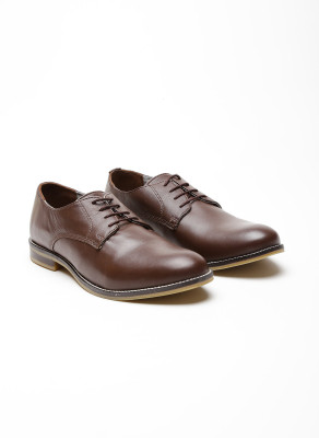 

United Colors of Benetton Casuals For Men(Tan