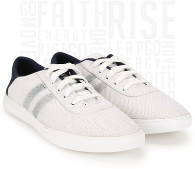 

Metronaut Canvas Shoes For Men(White