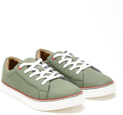 

United Colors of Benetton Casuals For Men(Olive