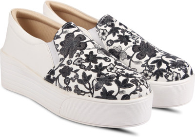 Anand Archies Slip On Sneakers For Women(White, Black