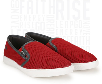 

Metronaut Canvas Shoes For Men(Red