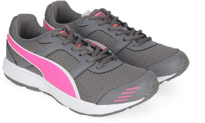 

Puma Harbour Wns IDP Running Shoes For Women(Grey, Quiet shade-knockout pink-puma white