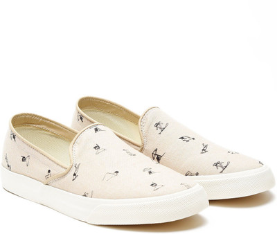 

United Colors of Benetton Casuals For Men(Beige