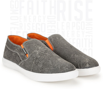 

Metronaut Canvas Shoes For Men(Grey