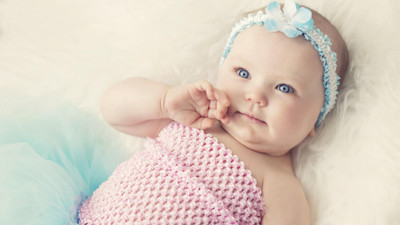 

Akhuratha Cute Baby Wall Poster 17 Paper Print(12 inch X 18 inch, Rolled)